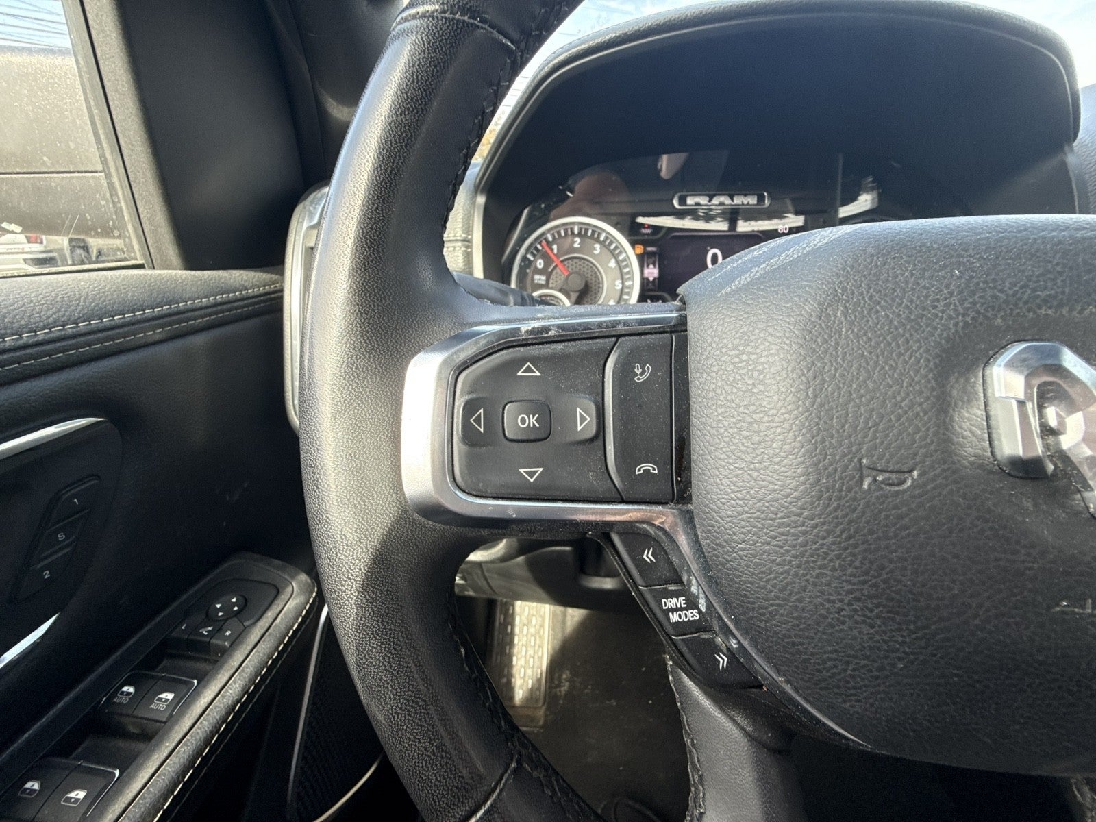 2025 RAM 1500 Laramie Crew Cab 4x4 5'7" Box