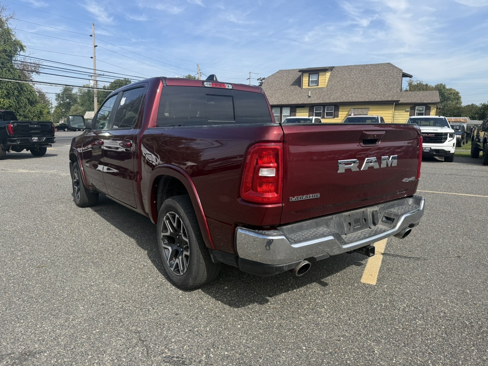 2025 RAM 1500 Laramie Crew Cab 4x4 5'7" Box