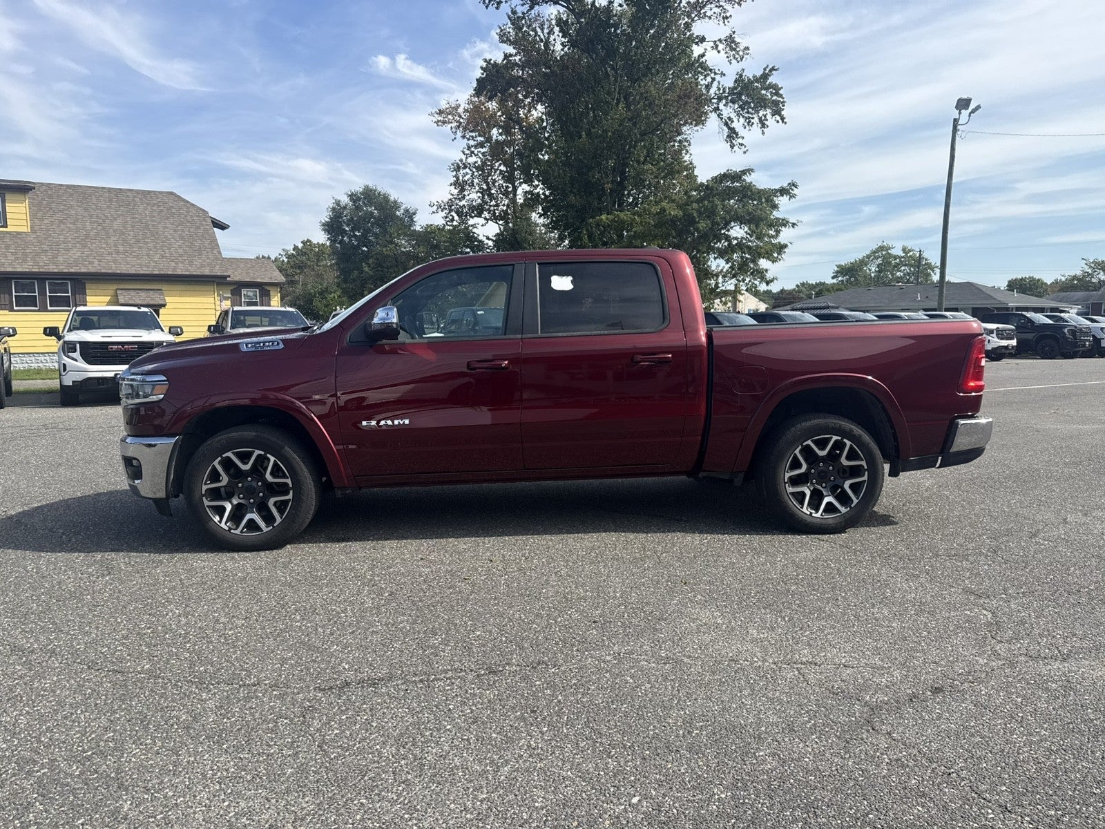 2025 RAM 1500 Laramie Crew Cab 4x4 5'7" Box