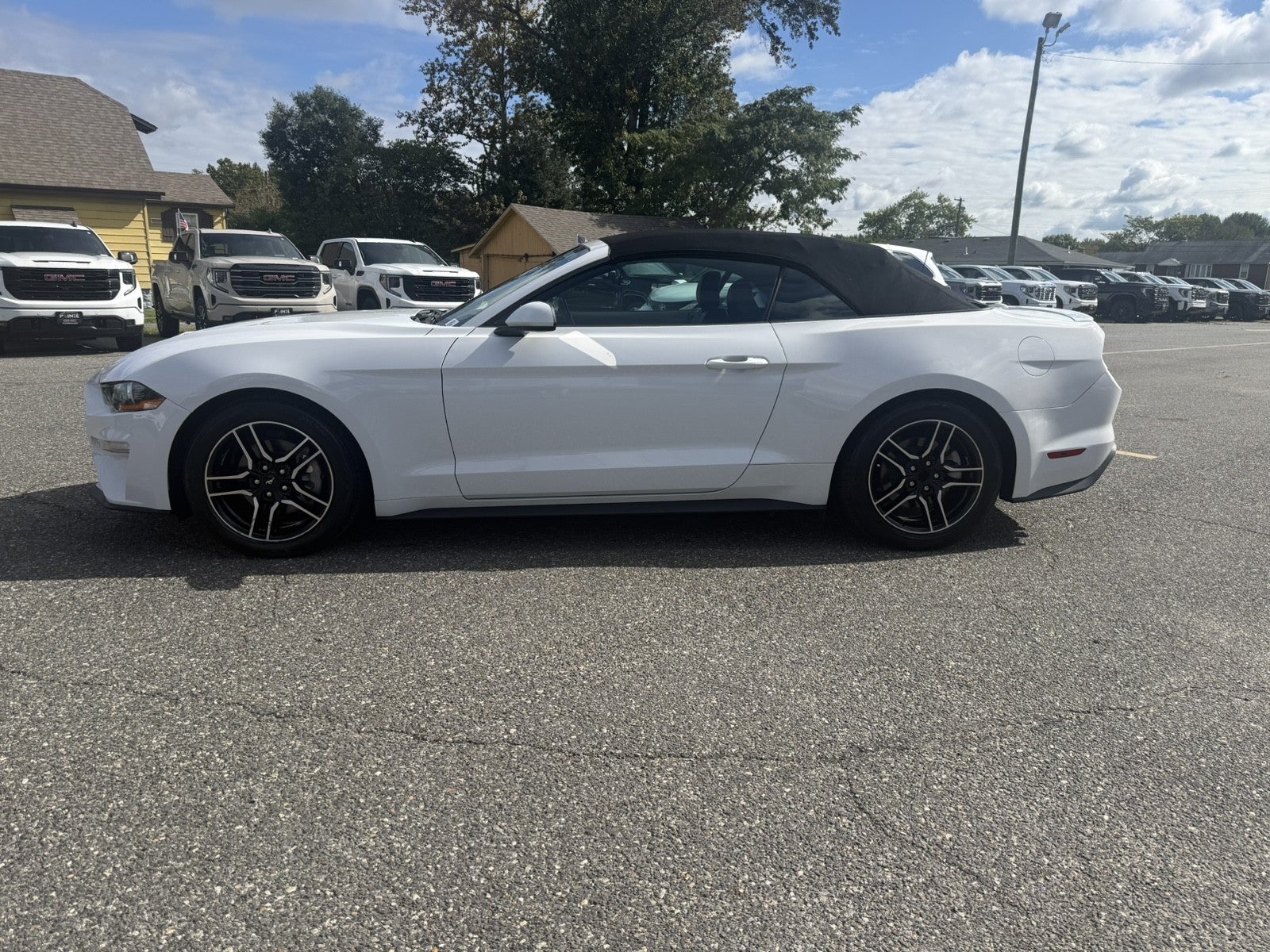 2022 Ford Mustang EcoBoost Premium Convertible