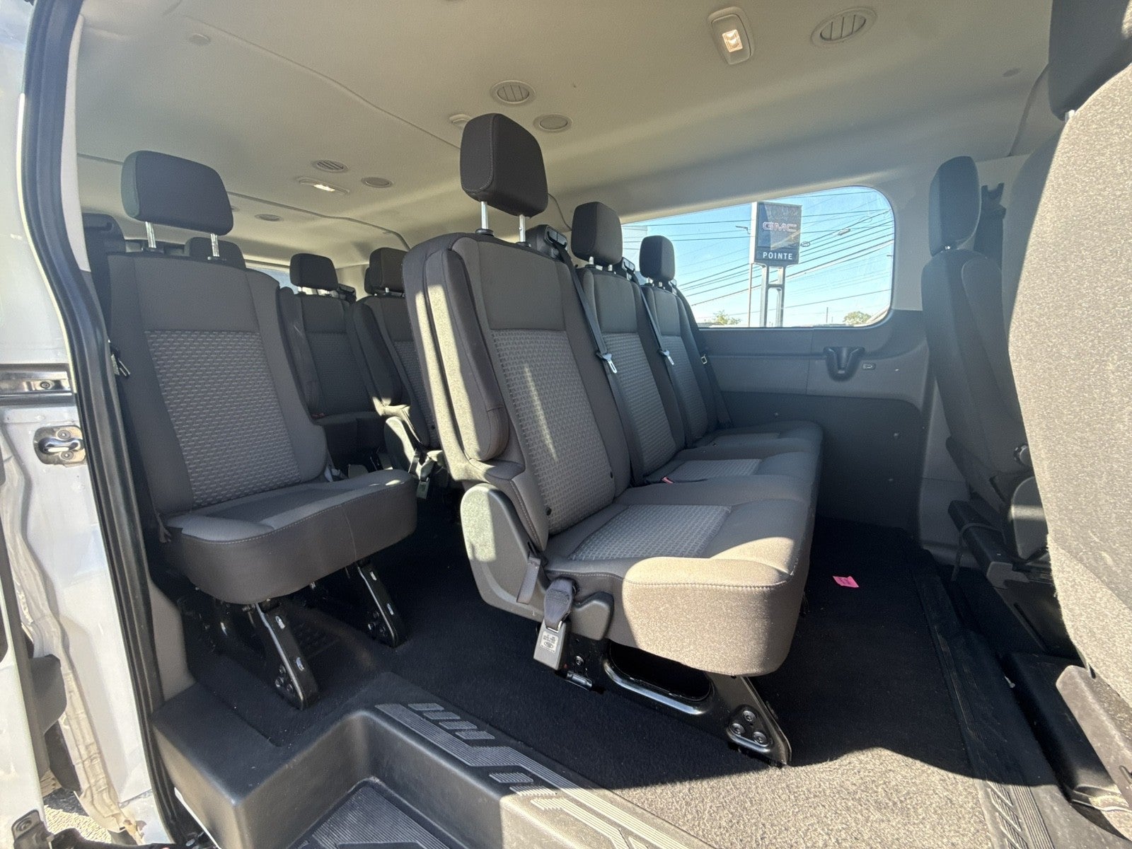 2025 Ford Transit Passenger Wagon XL
