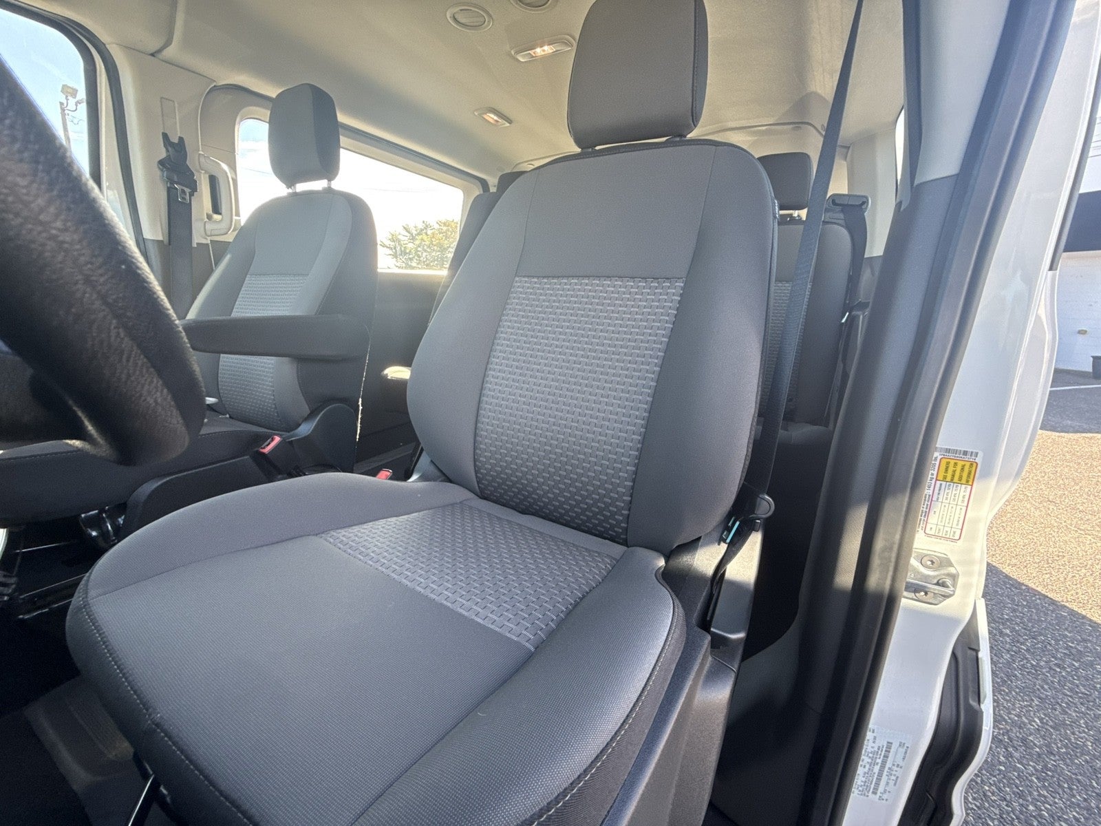 2025 Ford Transit Passenger Wagon XL