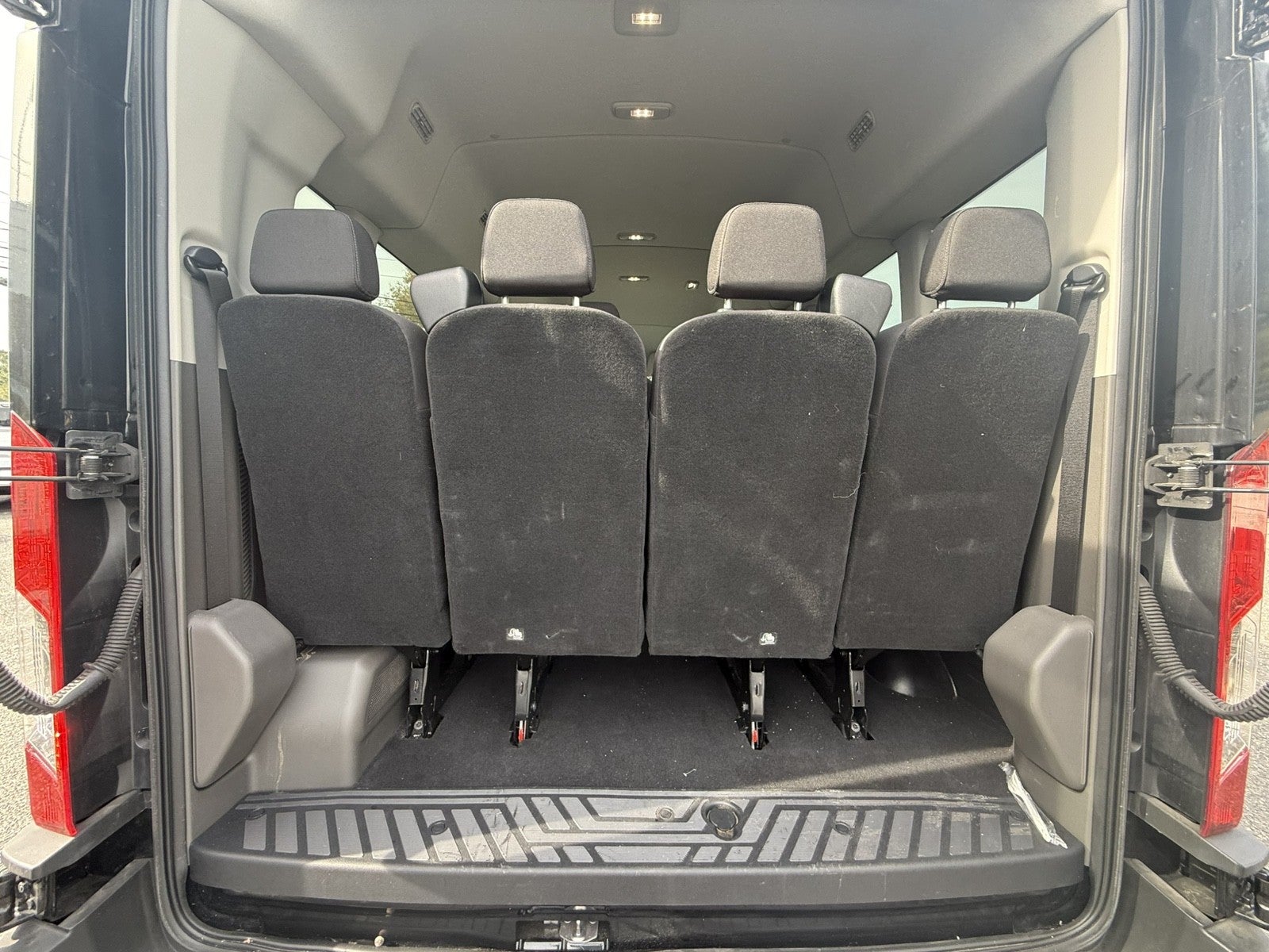2025 Ford Transit Passenger Wagon XL