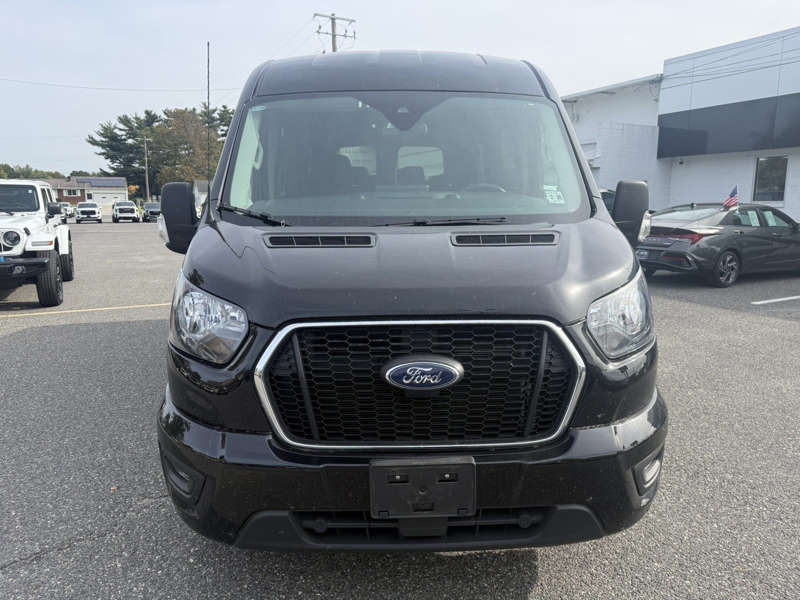 2025 Ford Transit Passenger Wagon XL