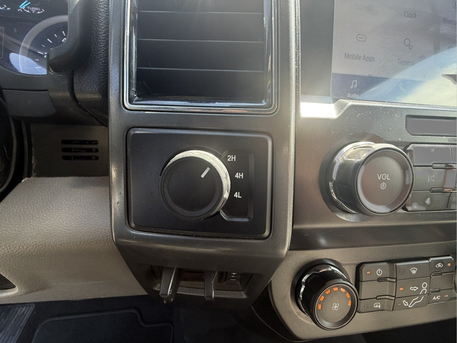 2022 Ford Super Duty F-350 DRW XL