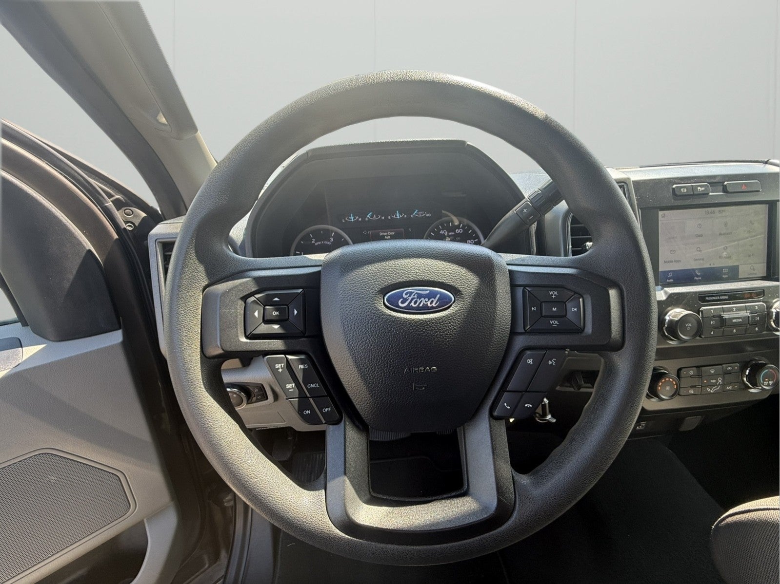 2022 Ford Super Duty F-350 DRW XL