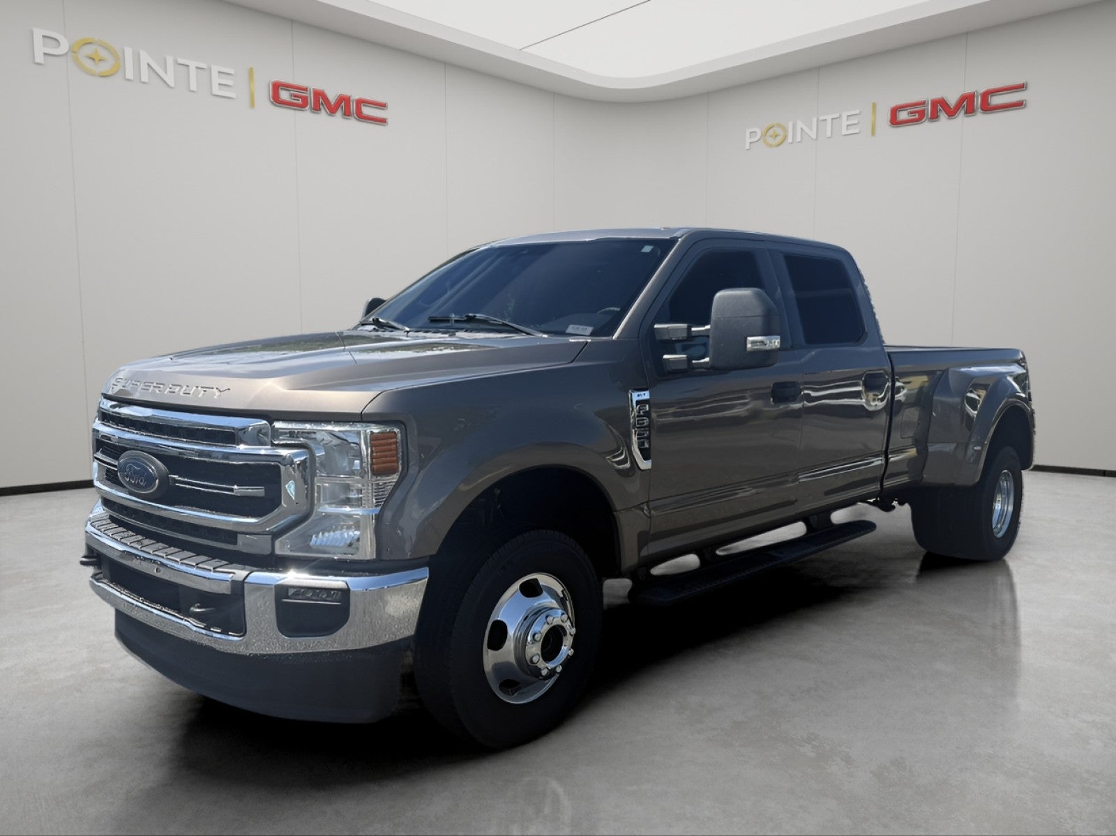 2022 Ford Super Duty F-350 DRW XL