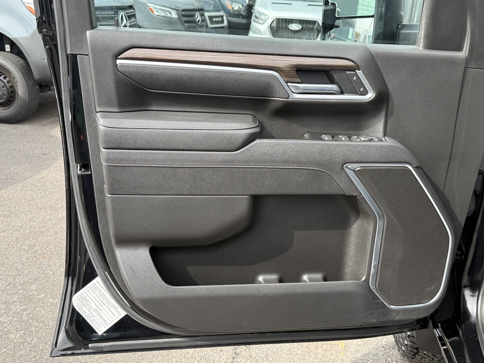 2025 Chevrolet Silverado 3500 HD LT DRW