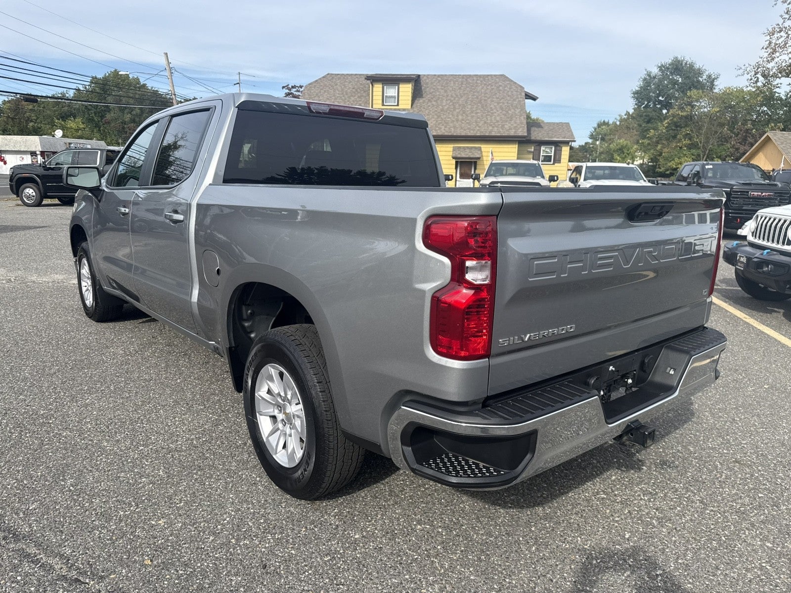 2025 Chevrolet Silverado 1500 LT