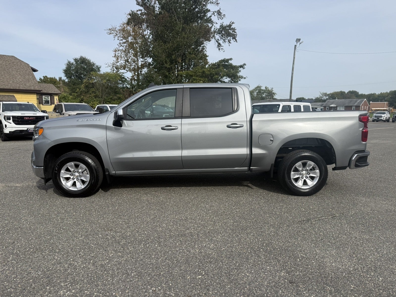 2025 Chevrolet Silverado 1500 LT