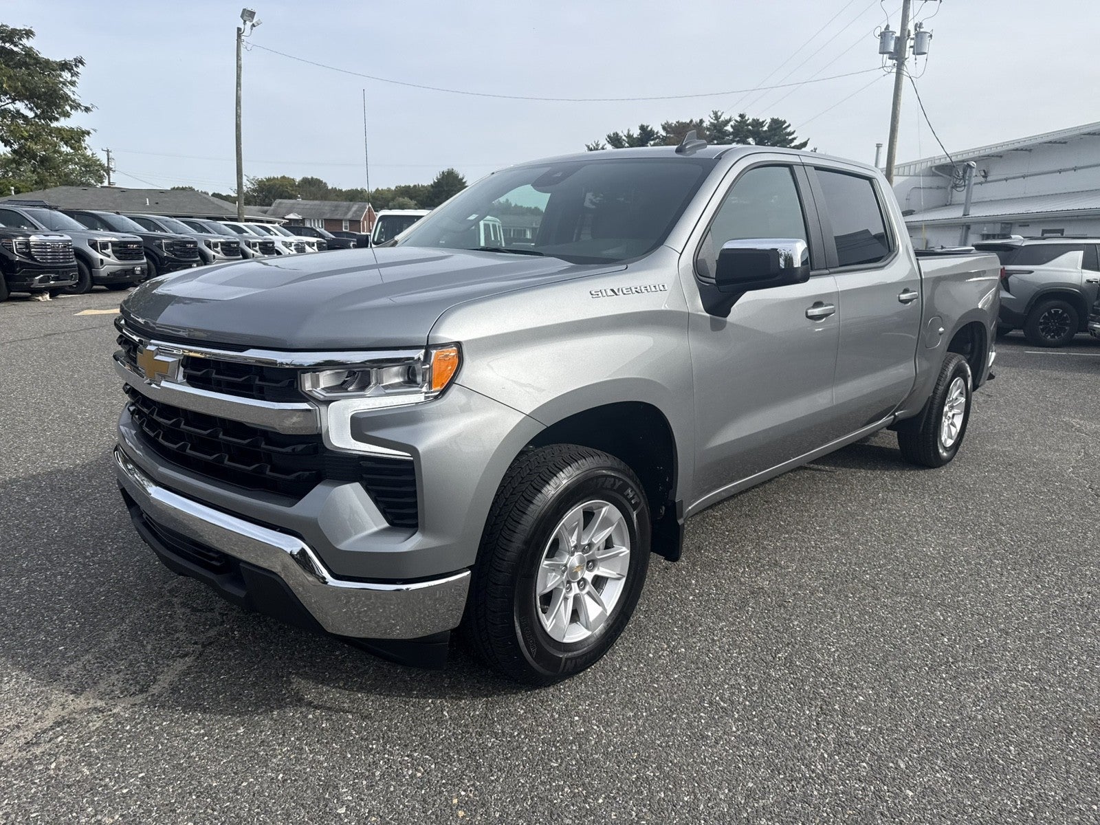 2025 Chevrolet Silverado 1500 LT