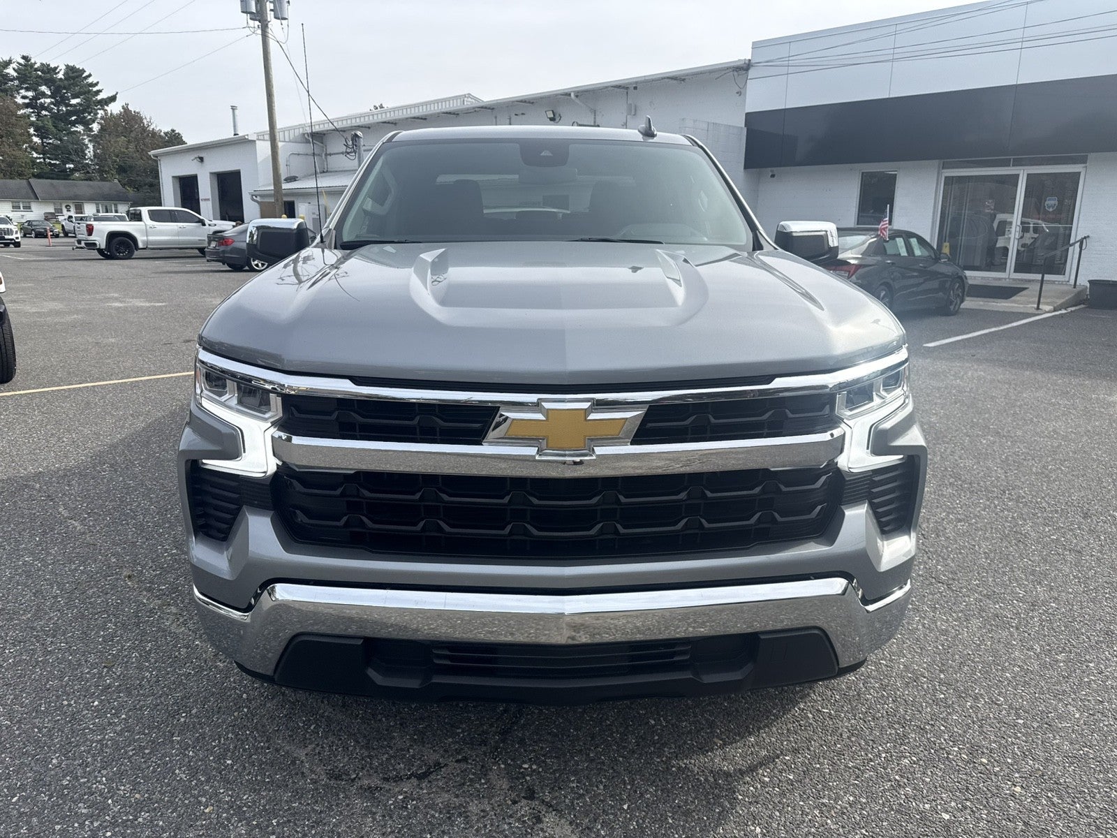 2025 Chevrolet Silverado 1500 LT