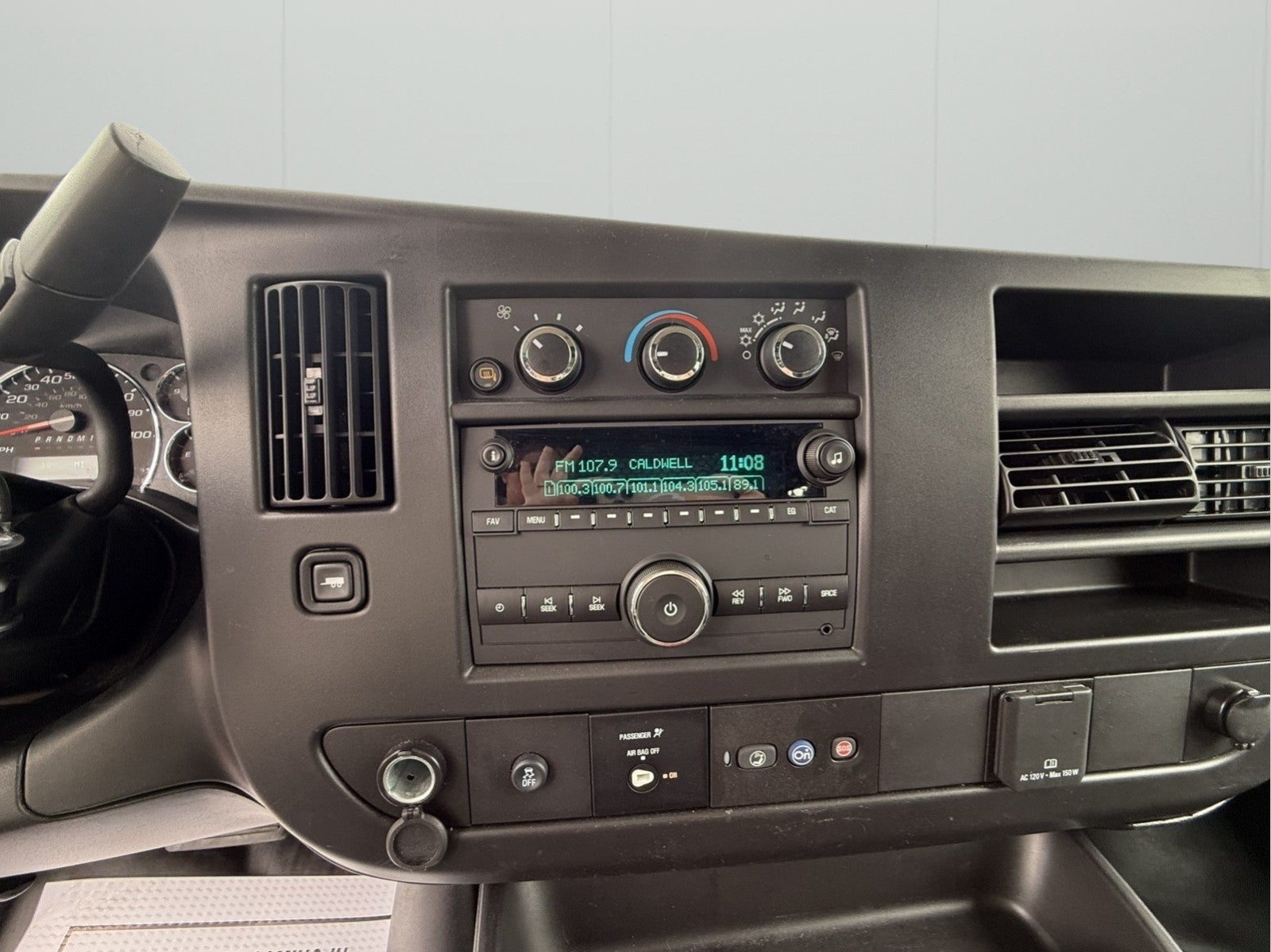 2024 Chevrolet Express Cargo 2500 WT