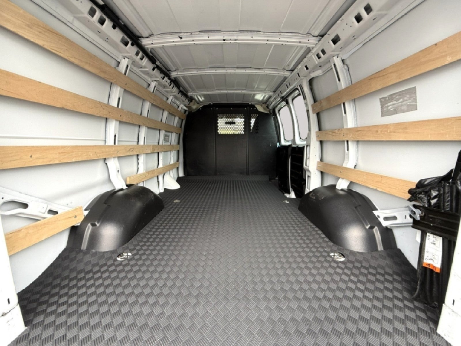 2024 Chevrolet Express Cargo 2500 WT