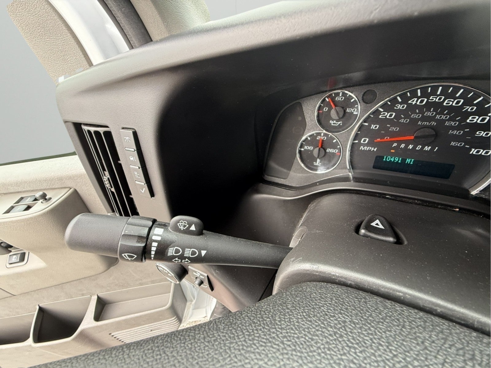 2024 Chevrolet Express Cargo 2500 WT