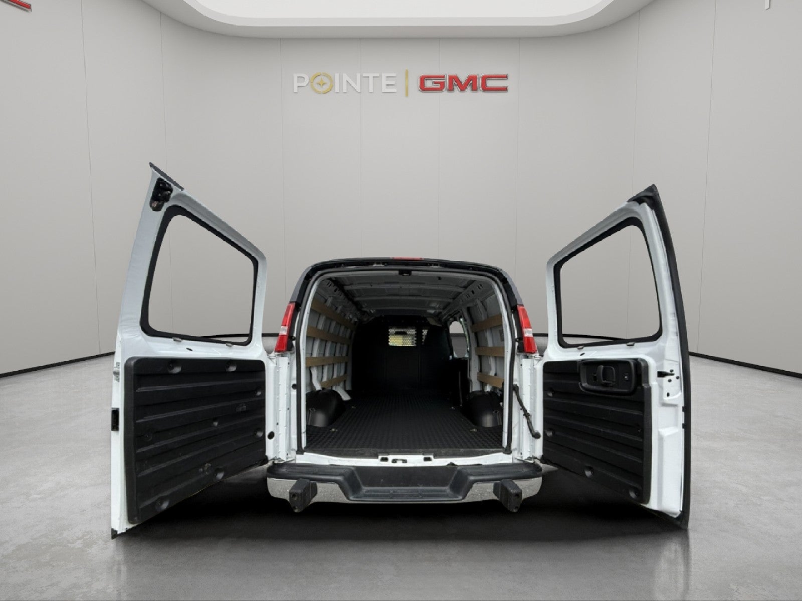 2024 Chevrolet Express Cargo 2500 WT