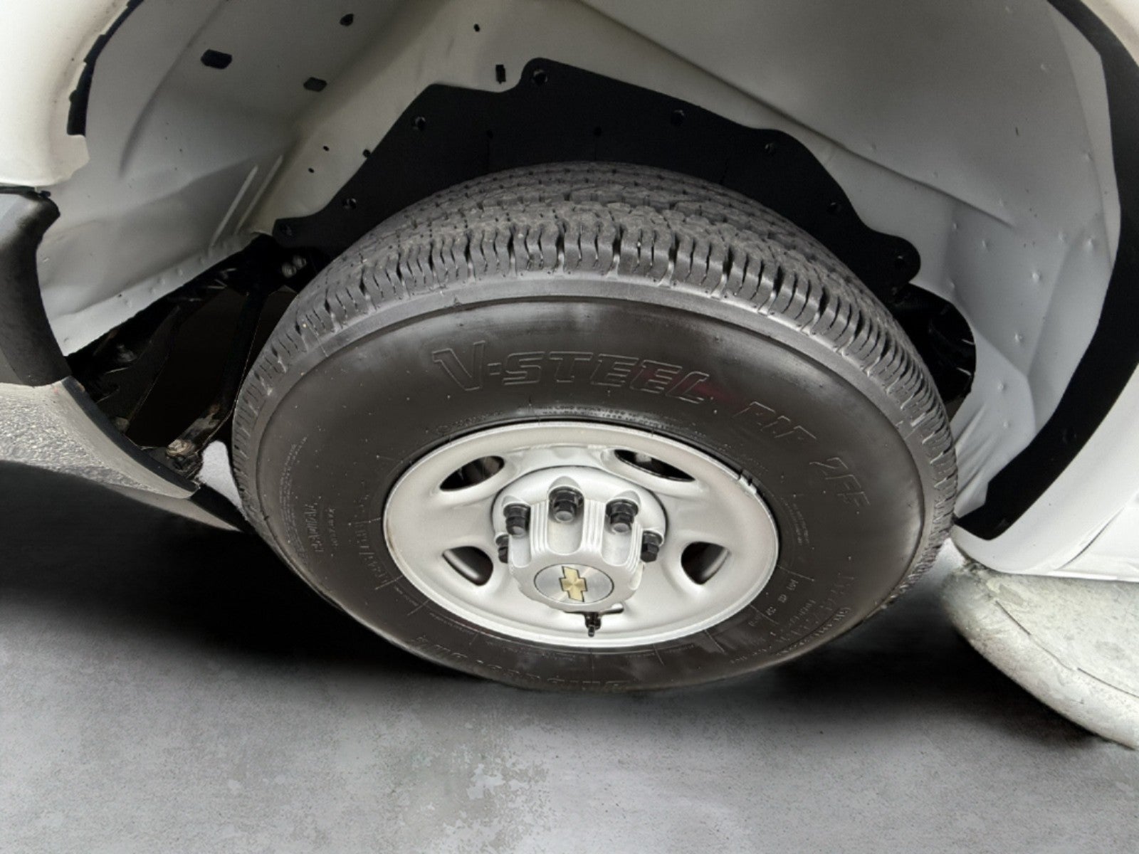 2024 Chevrolet Express Cargo 2500 WT