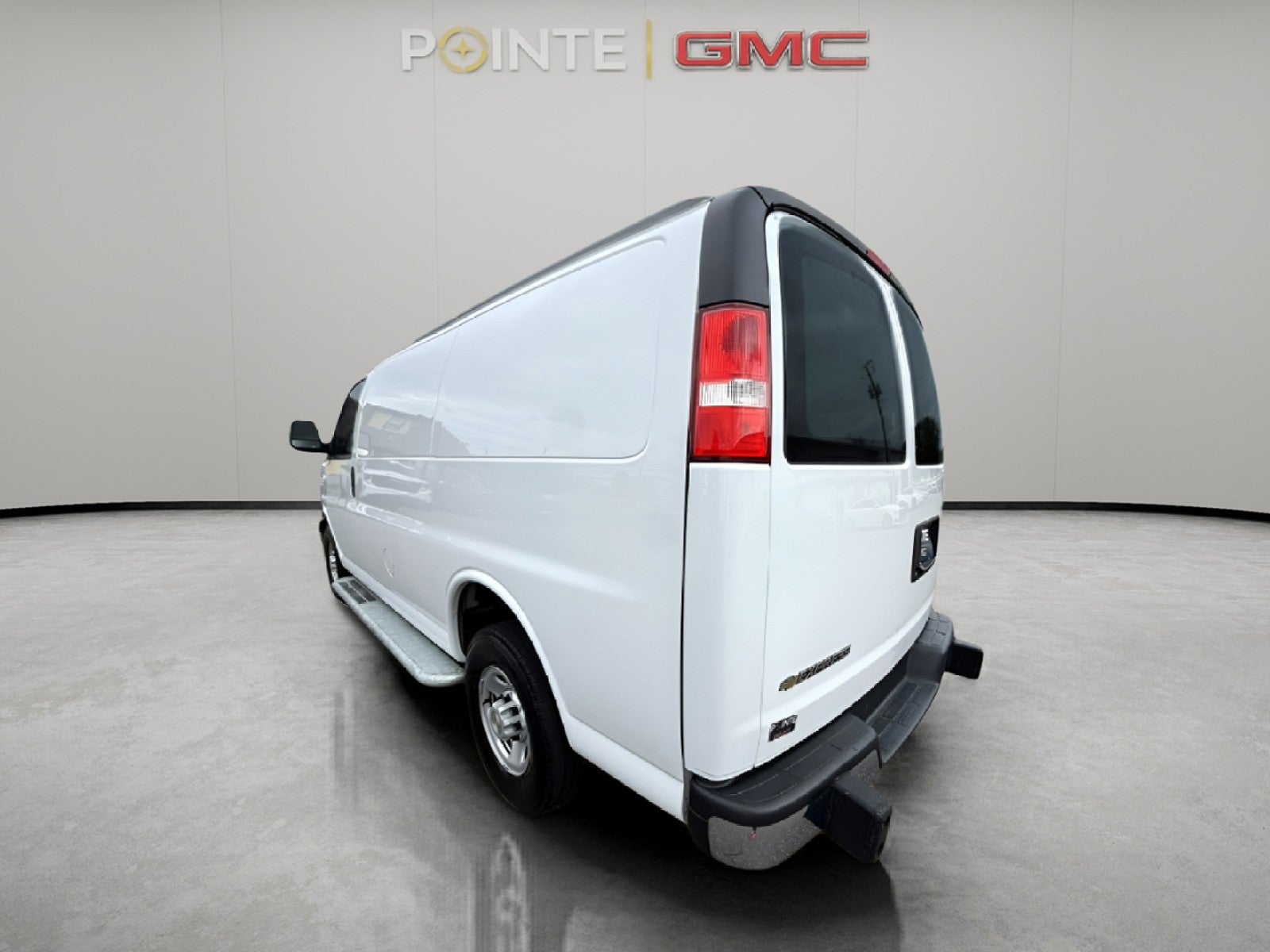 2024 Chevrolet Express Cargo 2500 WT