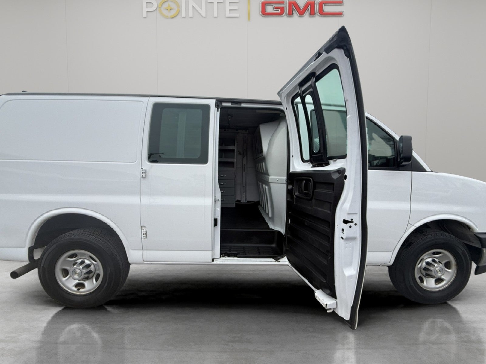 2021 Chevrolet Express Cargo 2500 WT