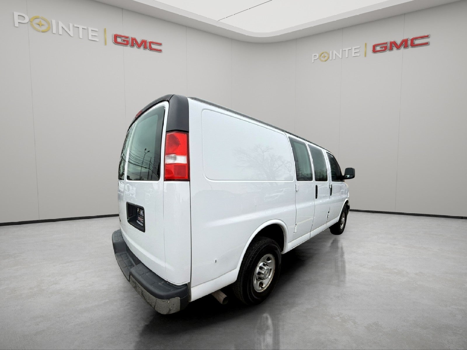 2021 Chevrolet Express Cargo 2500 WT