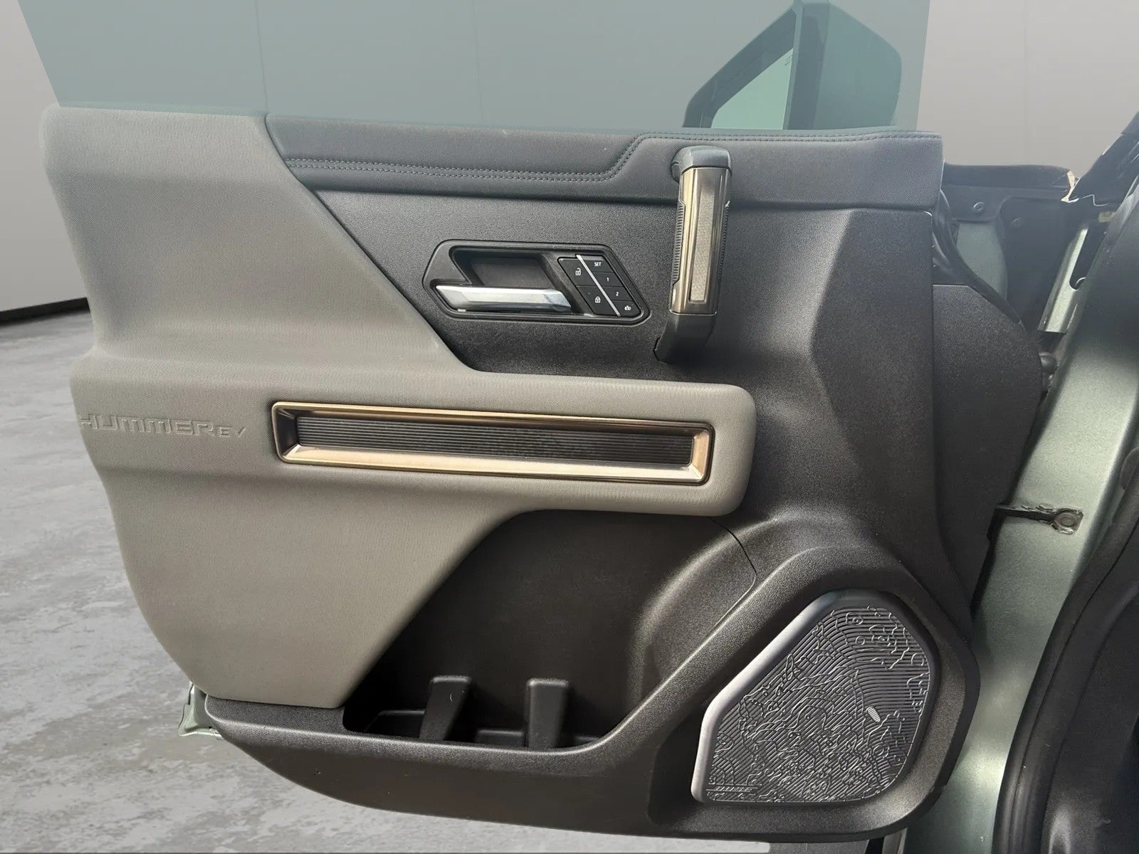 2024 GMC HUMMER EV SUV 3X