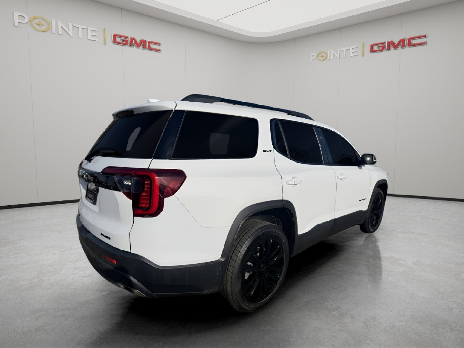 2022 GMC Acadia SLT
