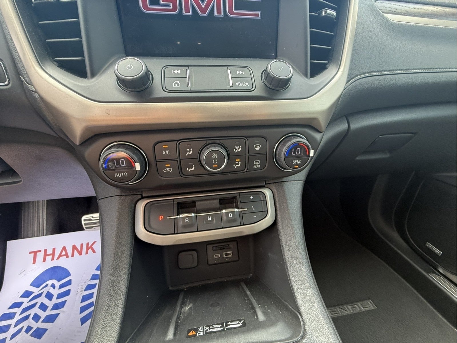 2022 GMC Acadia Denali