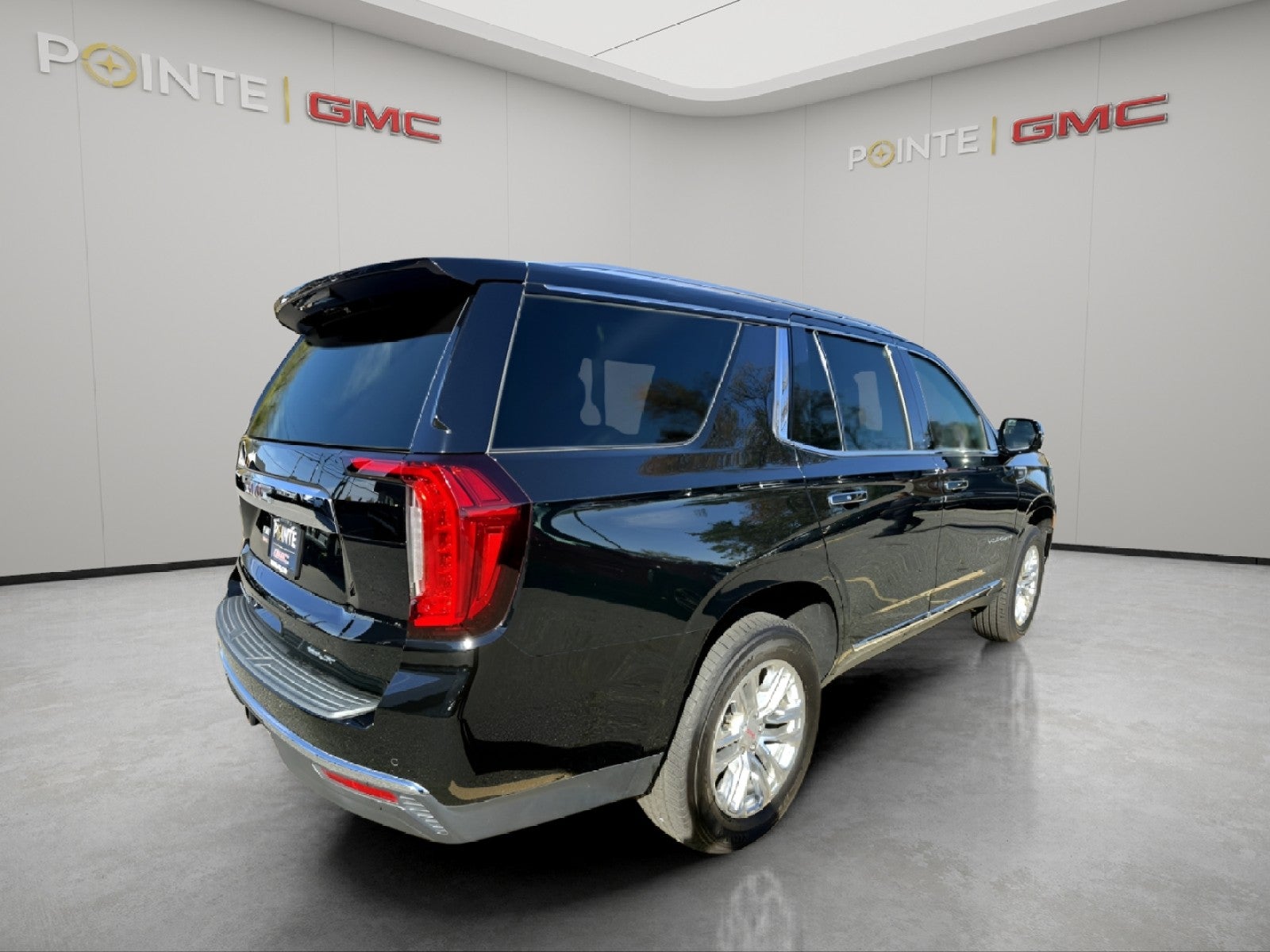 2021 GMC Yukon SLT