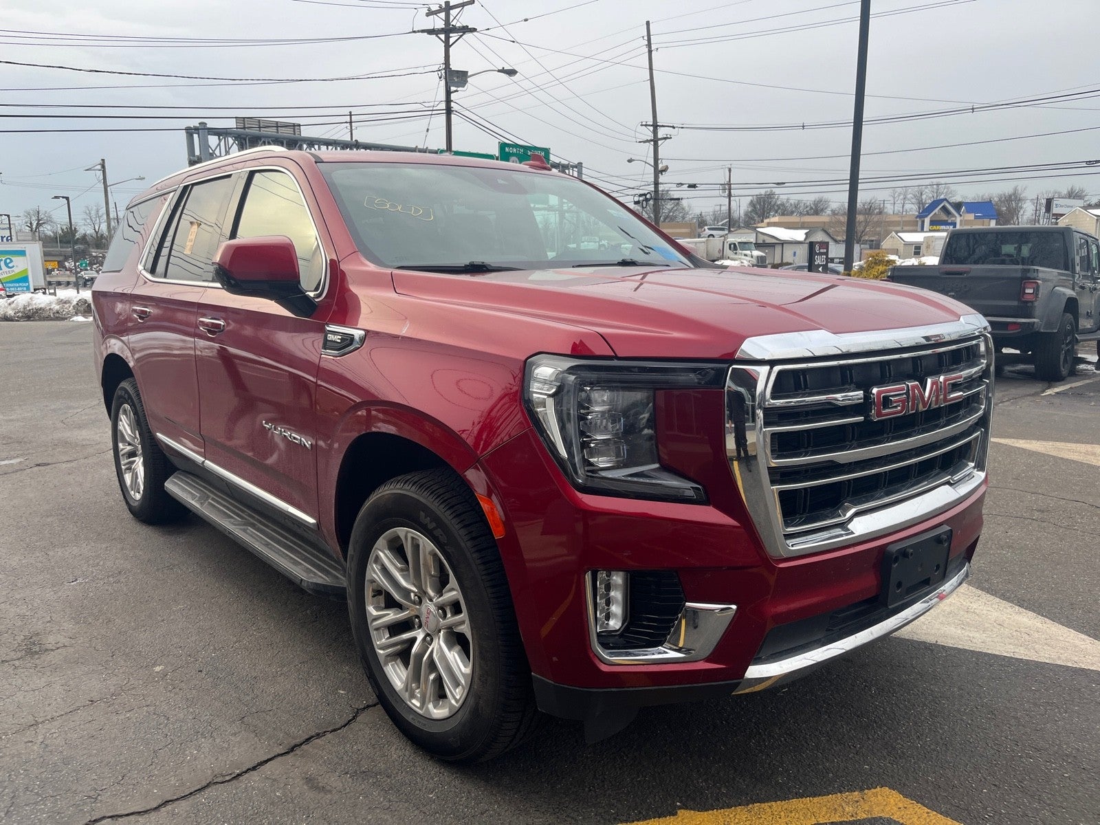 2023 GMC Yukon SLT
