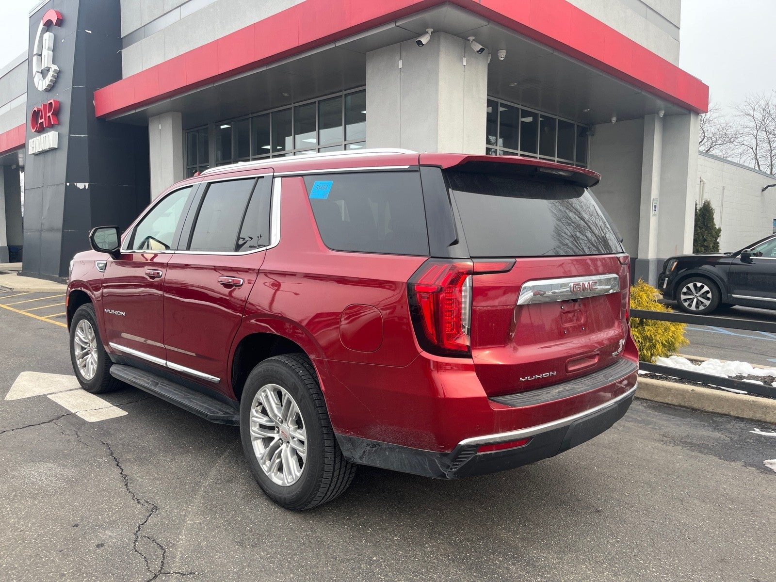 2023 GMC Yukon SLT