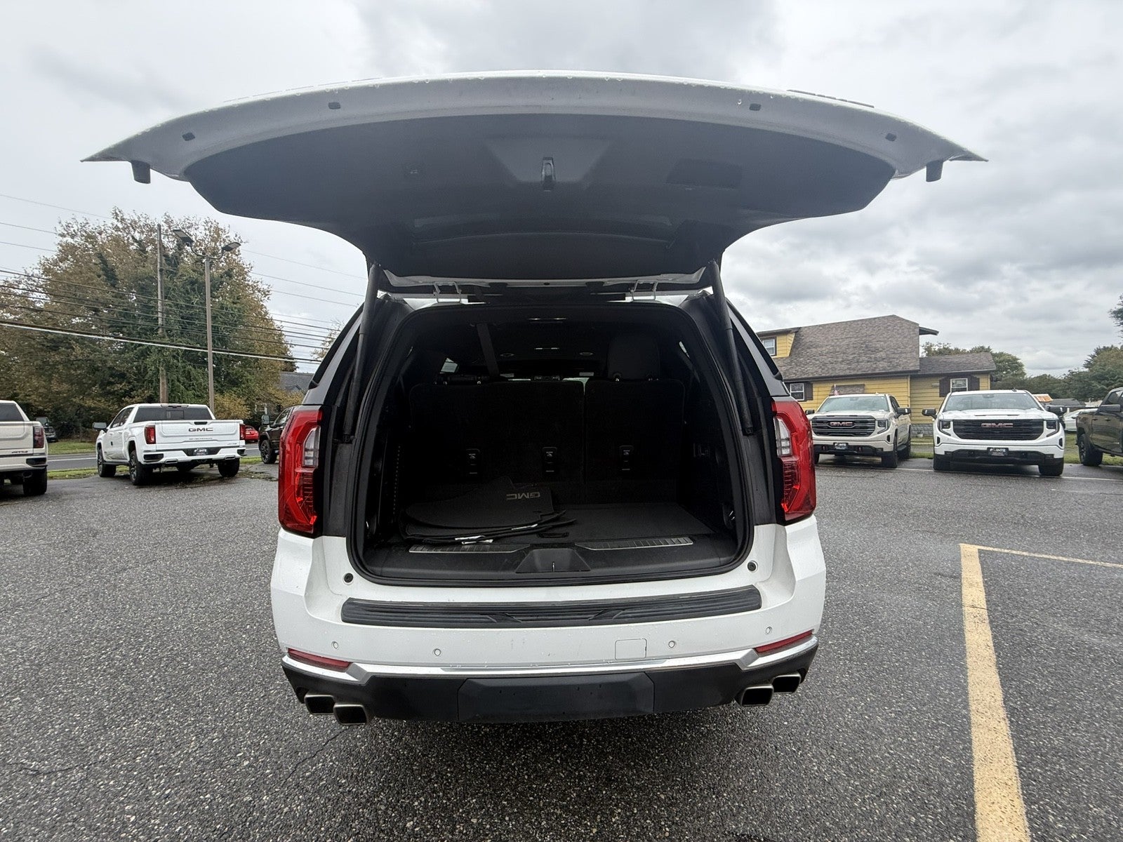 2025 GMC Yukon Denali