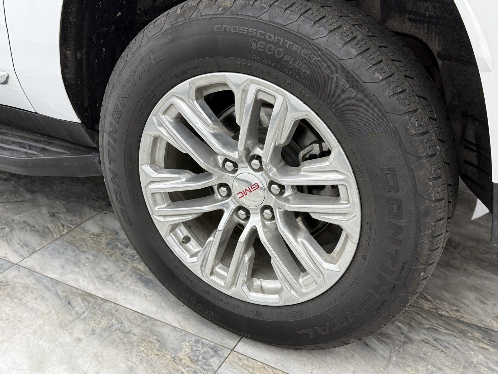 2024 GMC Yukon XL SLT