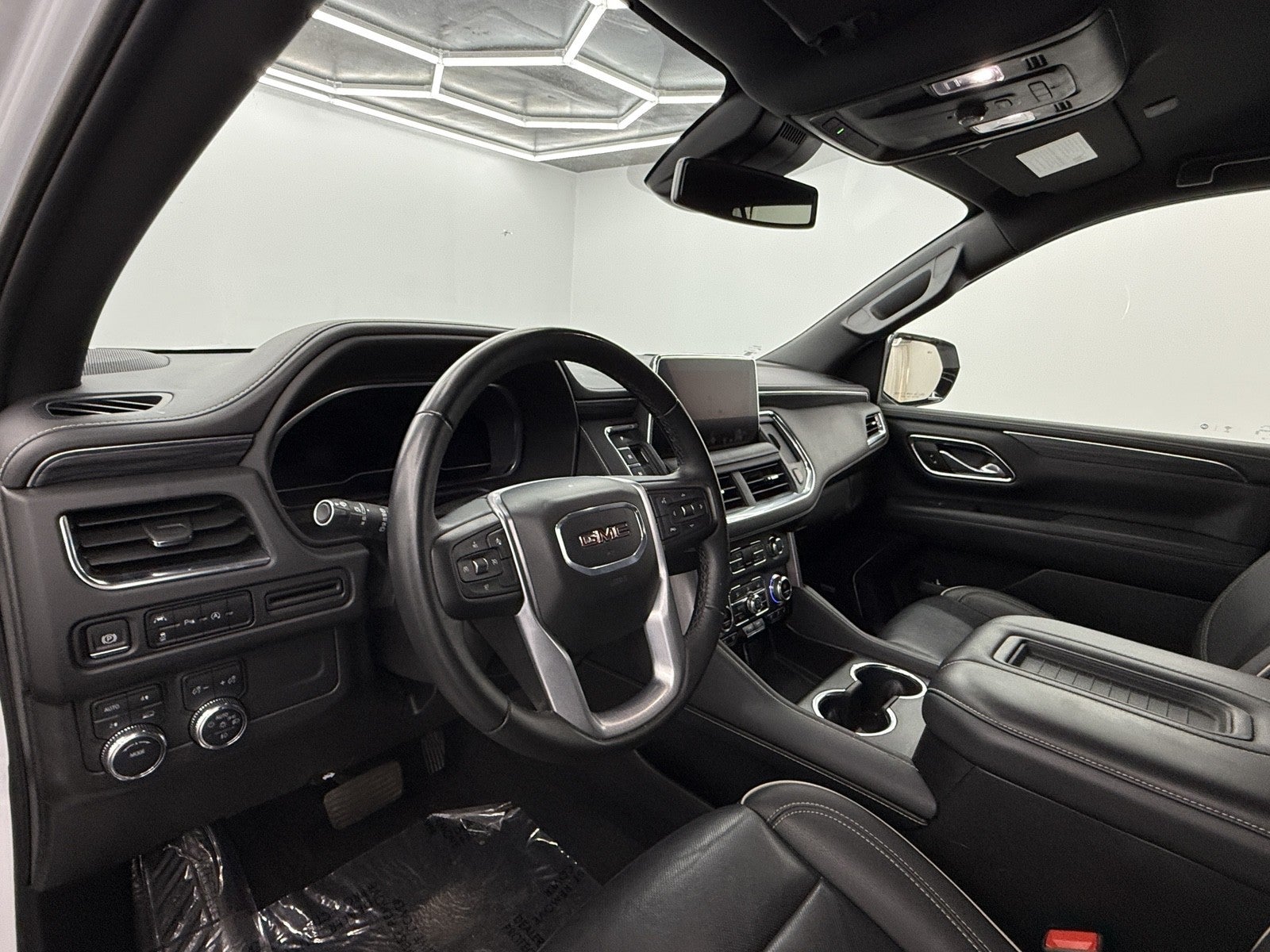 2024 GMC Yukon XL SLT