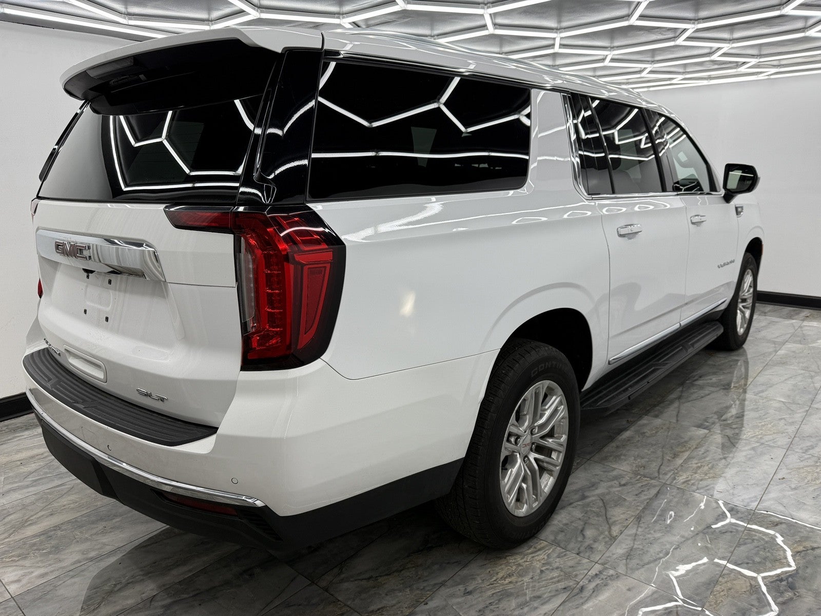 2024 GMC Yukon XL SLT