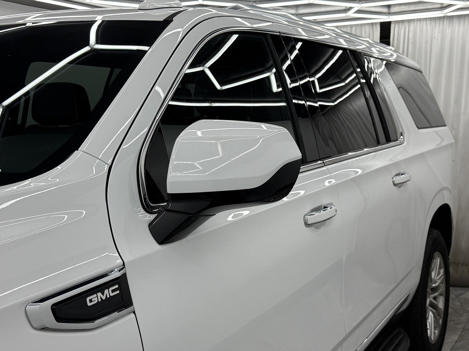 2024 GMC Yukon XL SLT