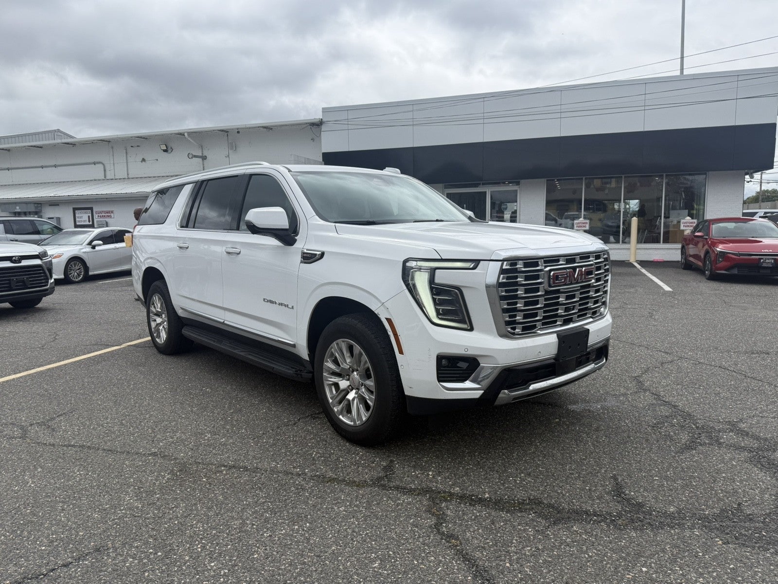 2025 GMC Yukon XL Denali