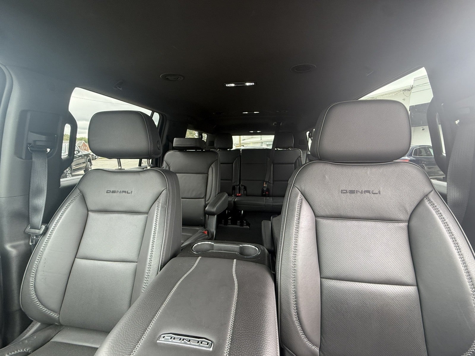 2025 GMC Yukon XL Denali