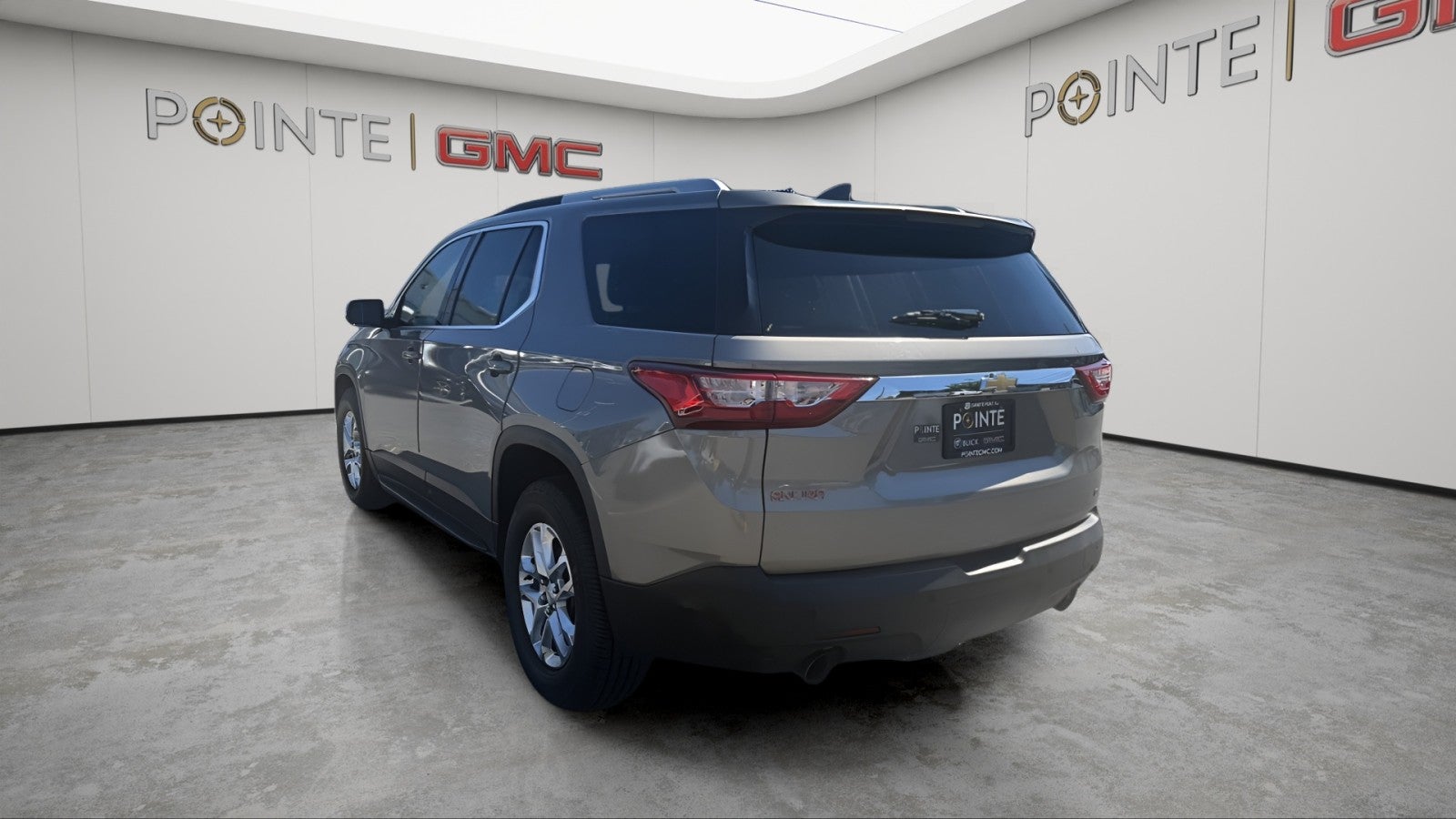 2018 Chevrolet Traverse LT Cloth