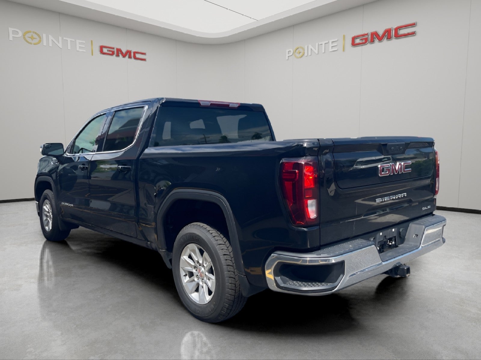 2024 GMC Sierra 1500 SLE