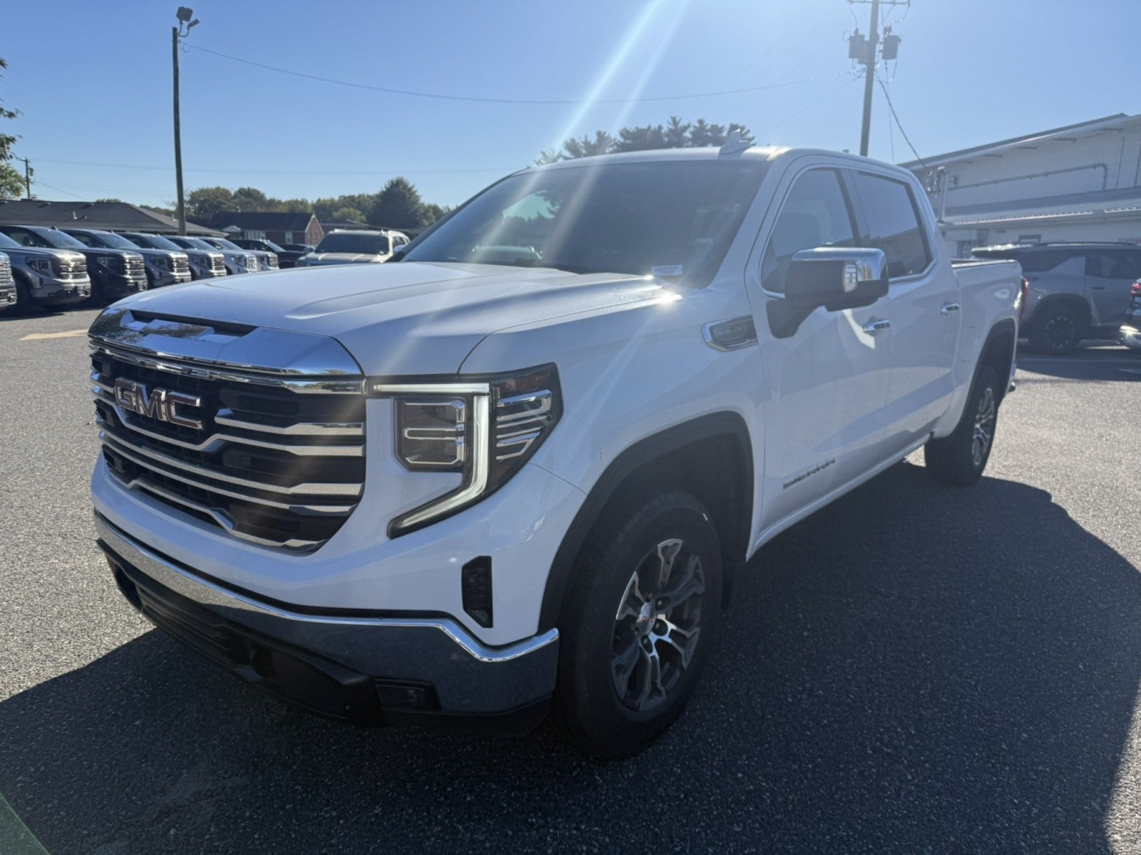 2024 GMC Sierra 1500 SLT