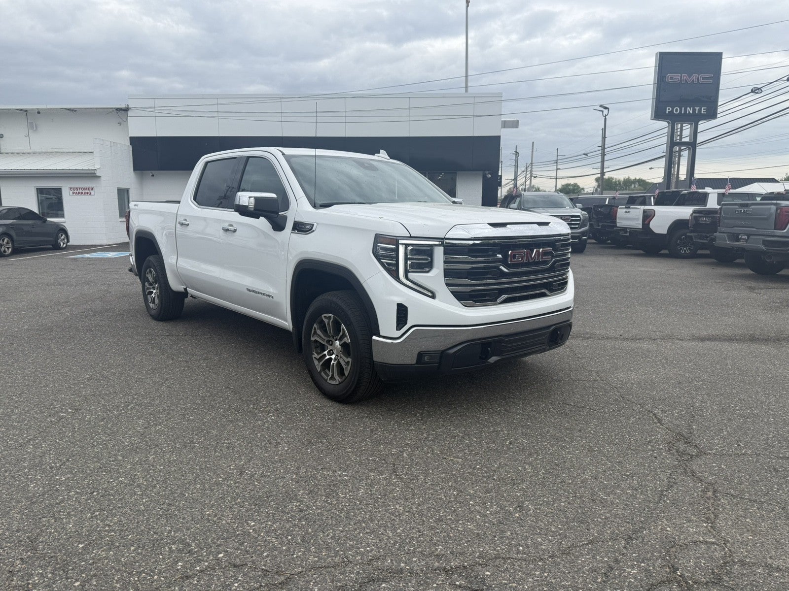 2026 GMC Sierra 1500 SLT
