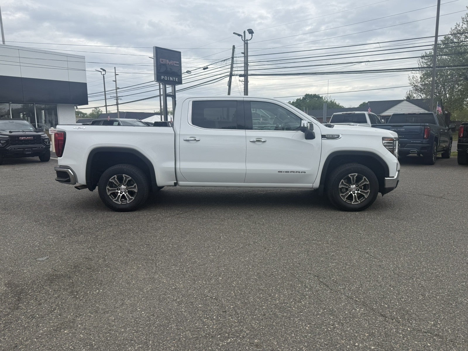 2026 GMC Sierra 1500 SLT