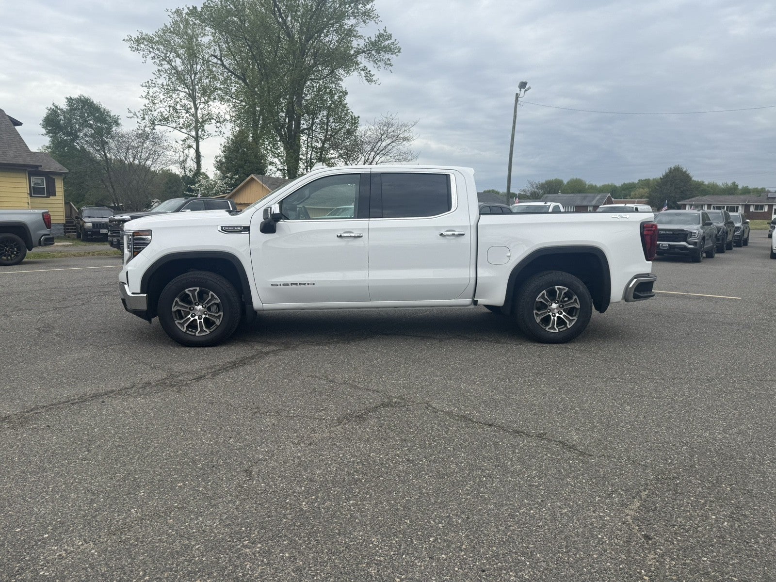 2026 GMC Sierra 1500 SLT