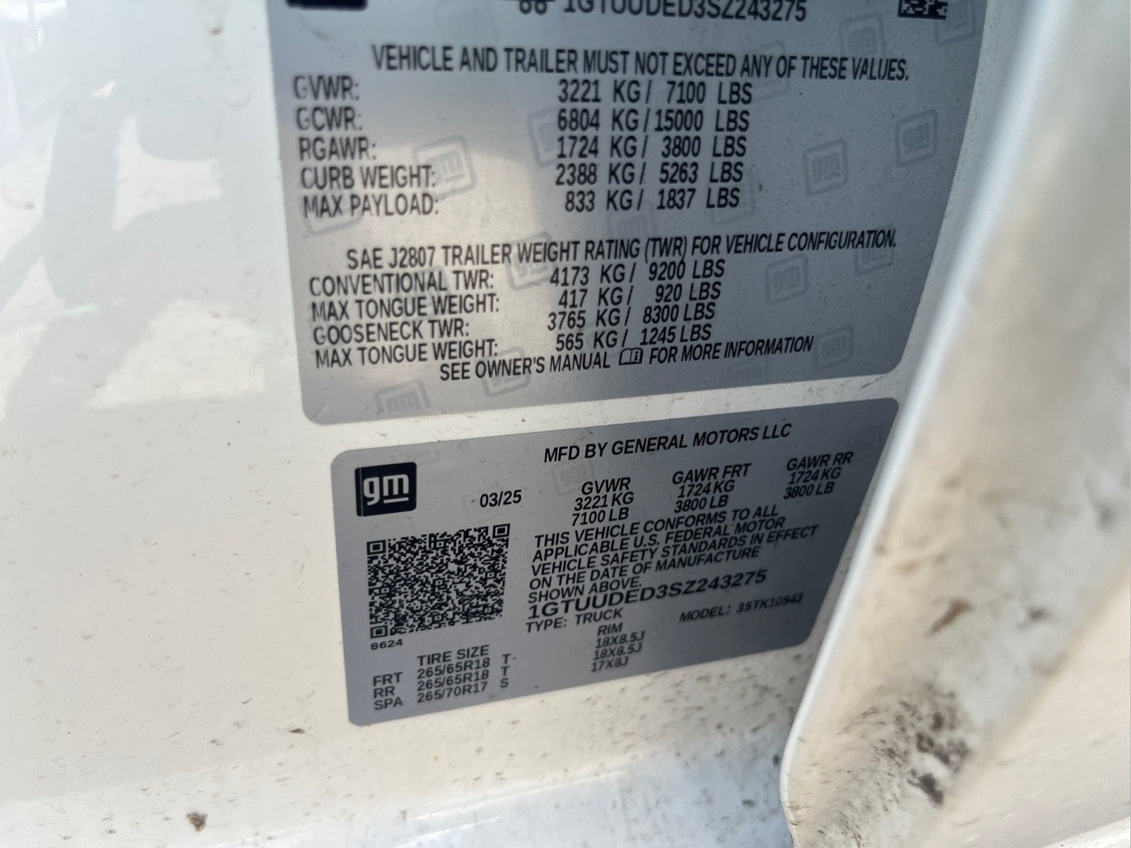 2025 GMC Sierra 1500 SLT