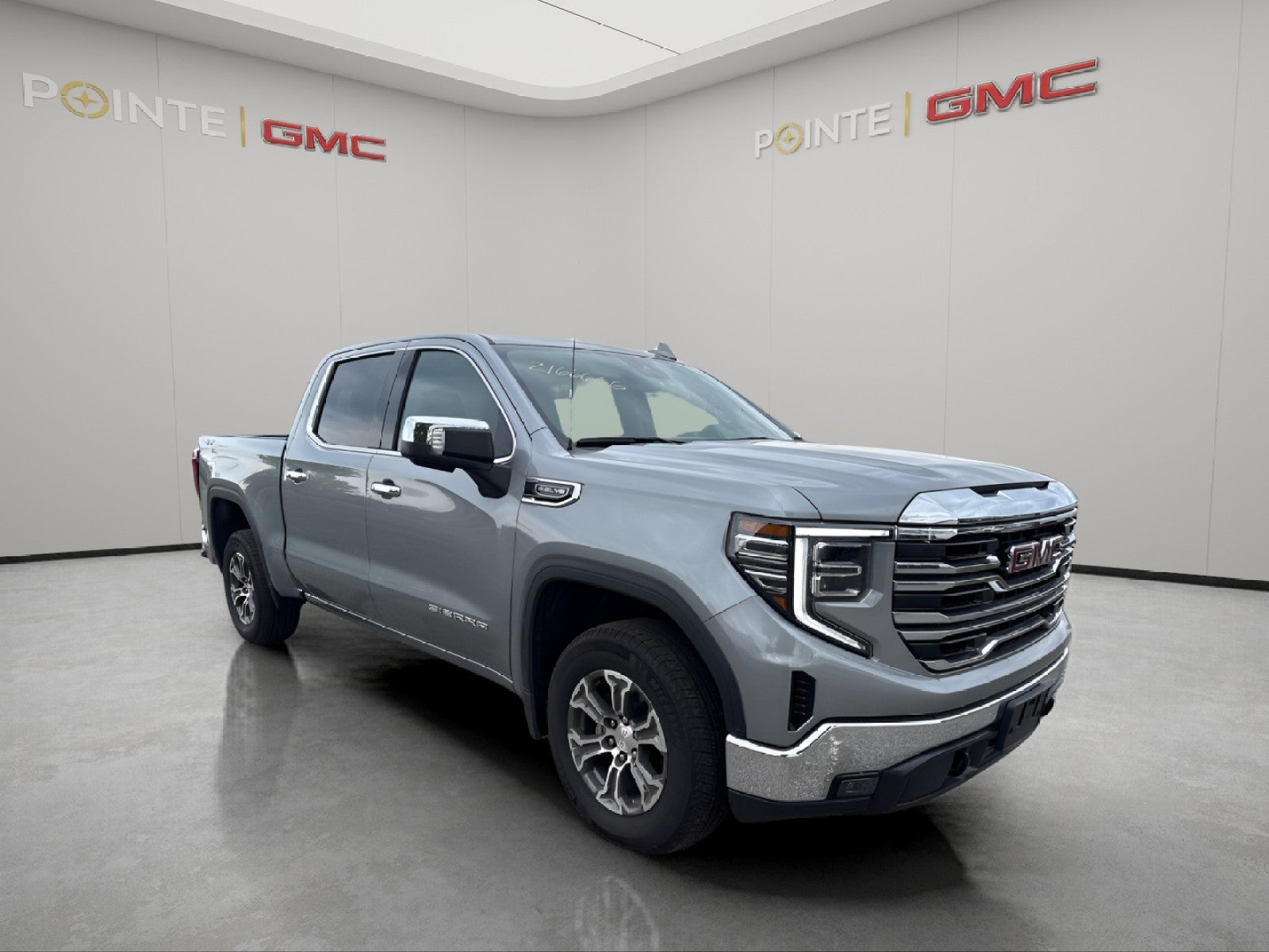 2026 GMC Sierra 4WD Crew Cab Short Box SLT's photo