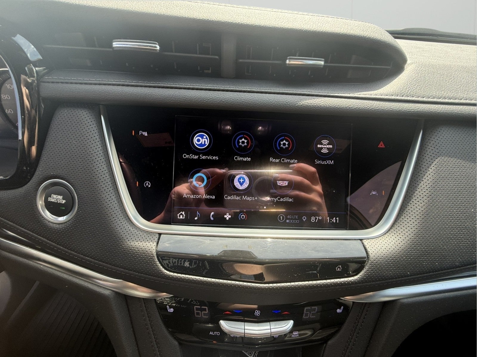 2025 Cadillac XT6 Luxury