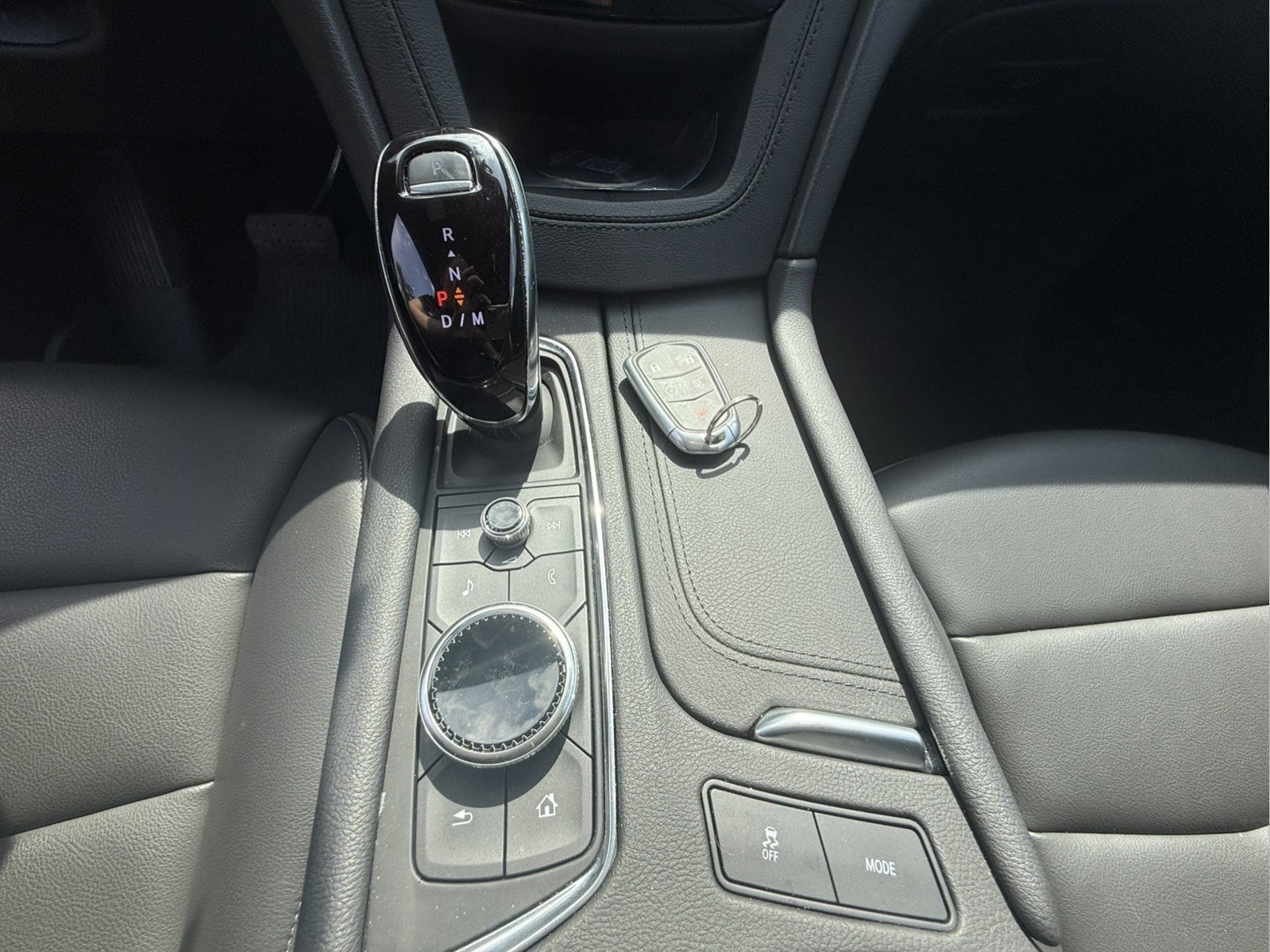 2025 Cadillac XT6 Luxury
