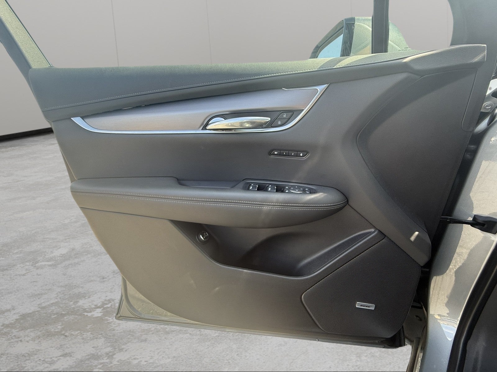 2025 Cadillac XT6 Luxury