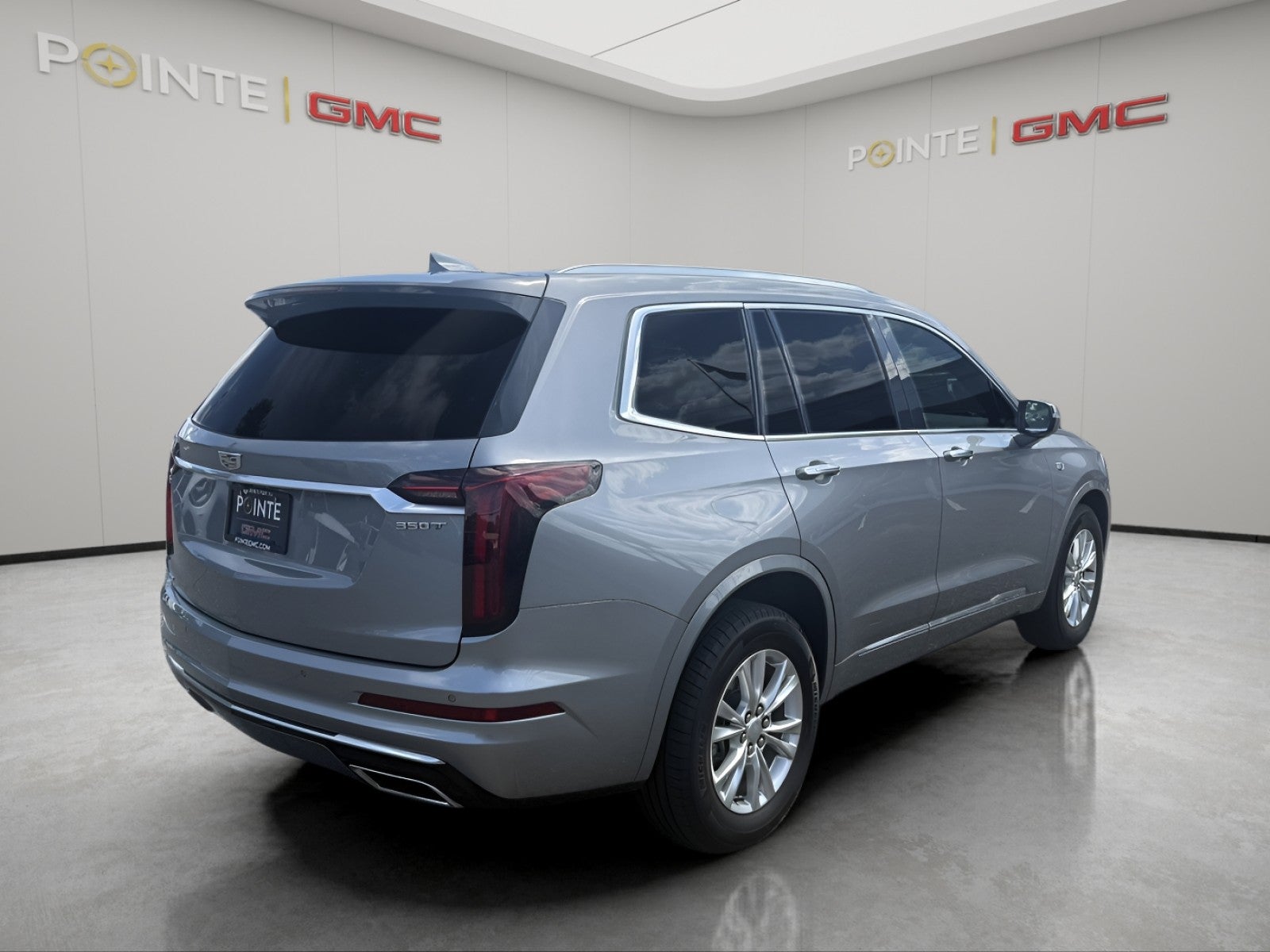 2025 Cadillac XT6 Luxury