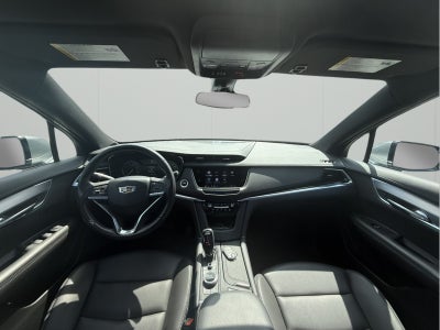 2025 Cadillac XT6 Luxury